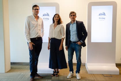 Santiago Traynor, gerente de Negocio de Eventos y Content Lab de LA NACION, Arq. Mariana Kratochwil y Ariel Turkie, director y gerente de Desarrollo de Argencons.