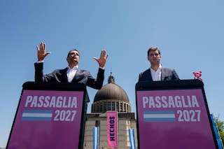 Los hermanos Passaglia hicieron su primer acto de campaña con una caminata en San Nicolás