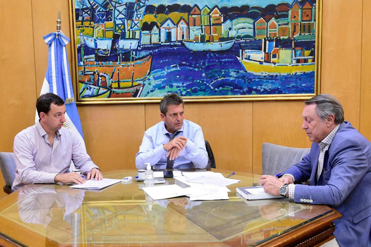Santiago Yanotti junto a Sergio Massa