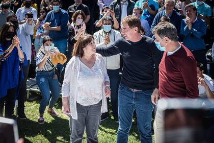 Santilli acreditó su residencia por más de dos años presentando facturas de servicios