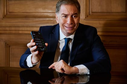 Santilli muestra que recibió más de 1400 mensajes para felicitarlo por la designación
