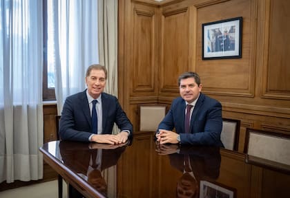Santilli se reunió este jueves con el gobernador de San Juan, Marcelo Orrego