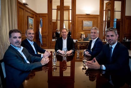 Santilli y Ritondo, a la cabeza del encuentro entre LLA y Pro