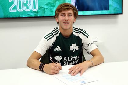 Santino Andino, de 20 años, se convirtió en la transferencia récord de enero al dejar Godoy Cruz y firmar en el Panathinaikos de Grecia