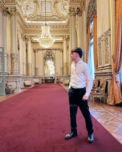 Santino, el hijo de diecinueve años de Denise Duman y Germán Barceló