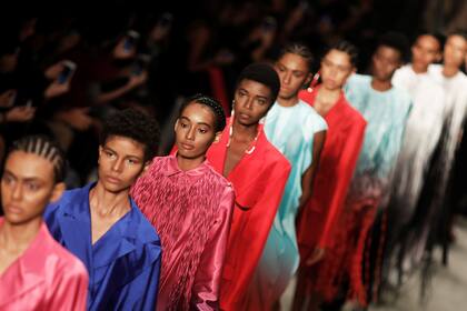 Sao Paulo Fashion Week reivindicó la industria brasilera a través de la creatividad de los diseños y la utilización de géneros nobles