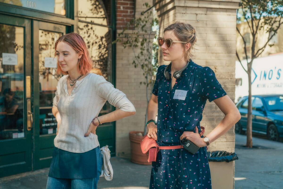 Saoirse Ronan juntoa Greta Gerwig en el rodaje de la premiada Lady Bird