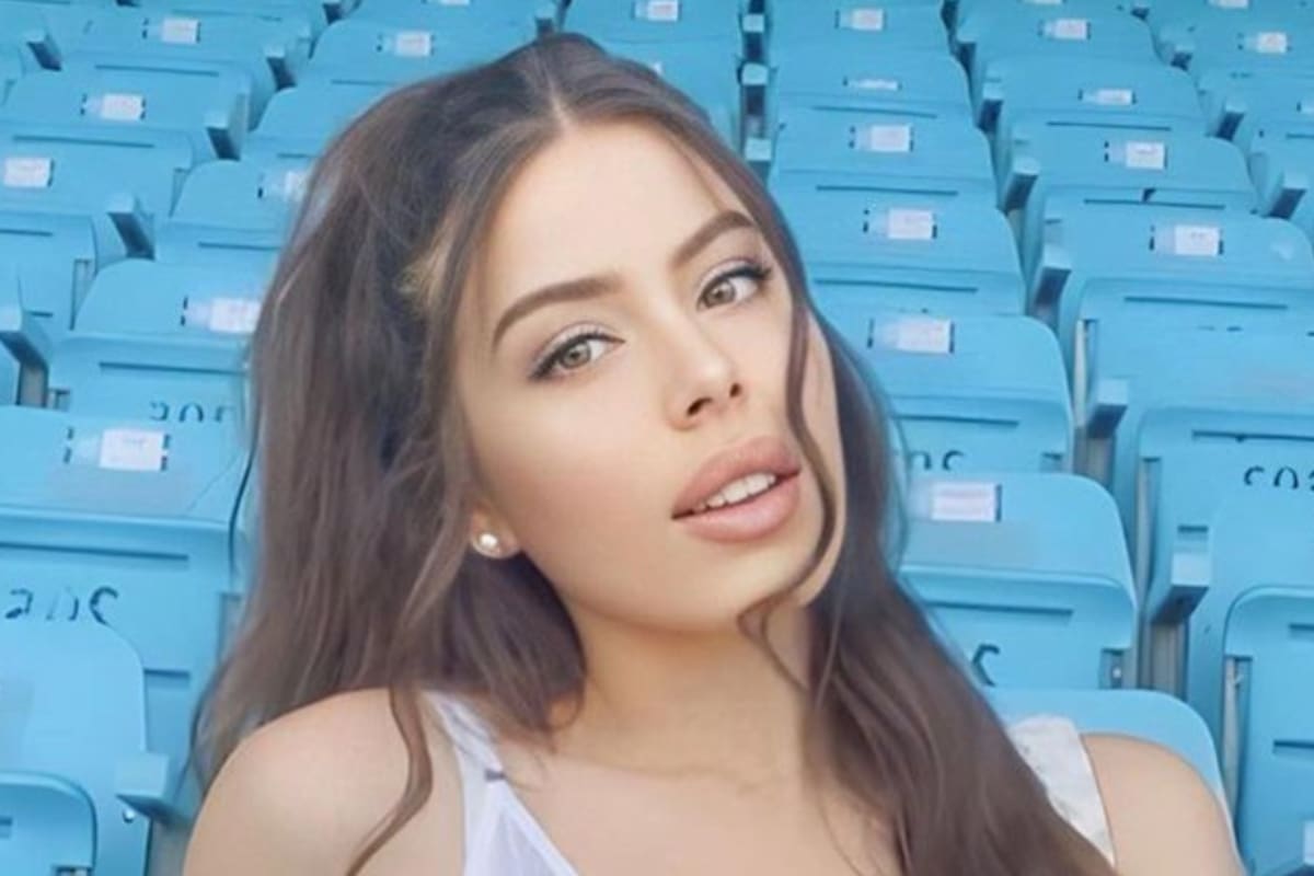 Sara Duque, la profesora de inglés de Julián Álvarez, viajó a Buenos Aires e incursionó con el mate