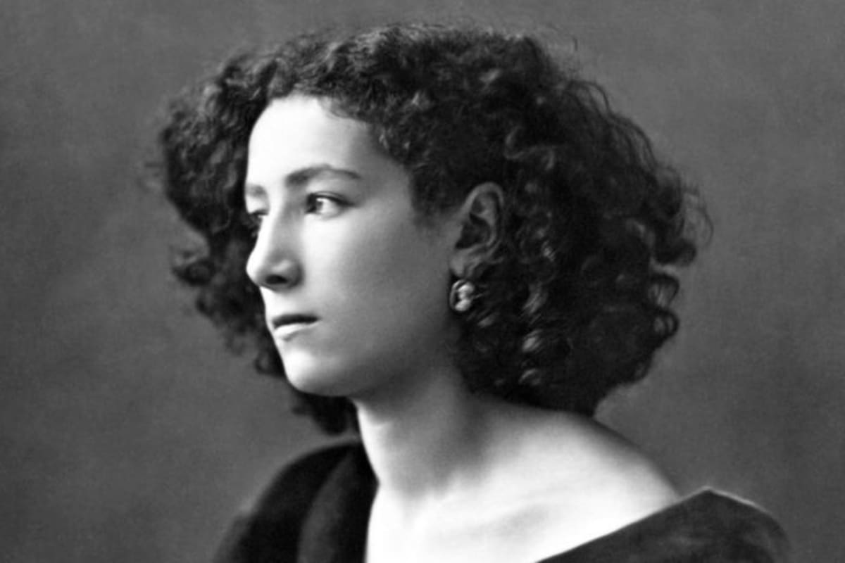 Sarah Bernhardt: una mujer excéntrica, independiente, astuta en los negocios y sexualmente liberada