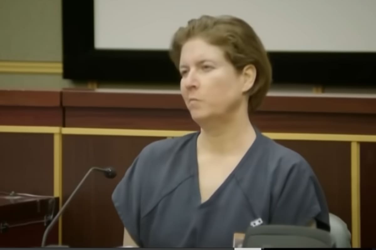 Sarah Boone fue sentenciada a pasar el resto de su vida en prisión por encerrar a su novio dentro de una maleta, lo que ocasionó la muerte del hombre por asfixia