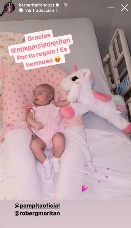 Sarah Burlando recibió un regalo de parte de Ana García Mortián, la hija de Pampita