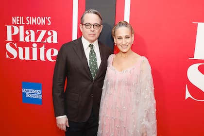 Sarah Jessica Parker y Matthew Broderick fueron a Broadway a ver el musical Plaza Suite