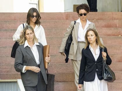 Sarah y Judith Andic testifican en el caso de su hermano