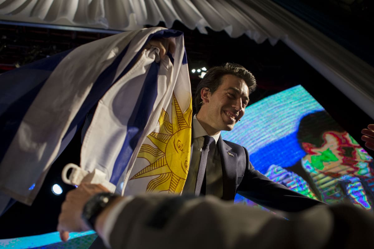 Sartori, ayer, durante el lanzamiento de su precandidatura presidencial en el teatro Metro de Montevideo