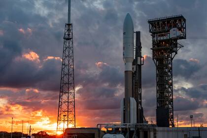 Satélites orbitando más cerca de la tierra implican una disminución de la basura espacial y del riesgo de choques