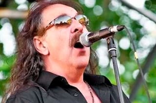 Murió Saúl Blanch, el primer vocalista de Rata Blanca