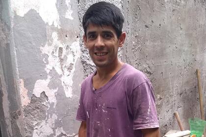 Saúl Jiménez encontró los ahorros de un comerciante que había perdido todo en un incendio