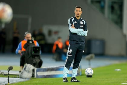 Scaloni espera la definición de los dos amistosos y Uruguay y Costa Rica aparecen como las principales alternativas. (Photo by Diego Lima / AFP)