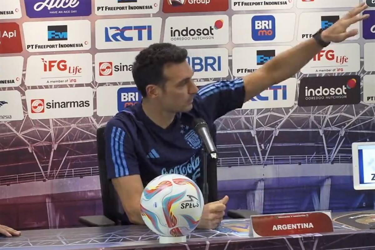 Scaloni también hace cambios durante las conferencias de prensa
