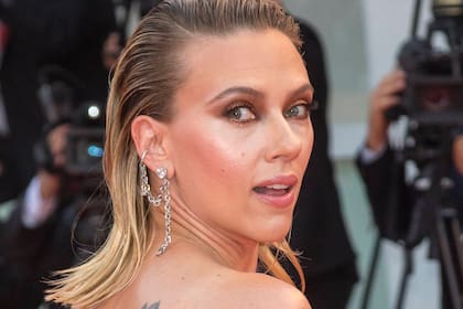 Scarlett Johansson enojada por el uso indebido de su imagen
