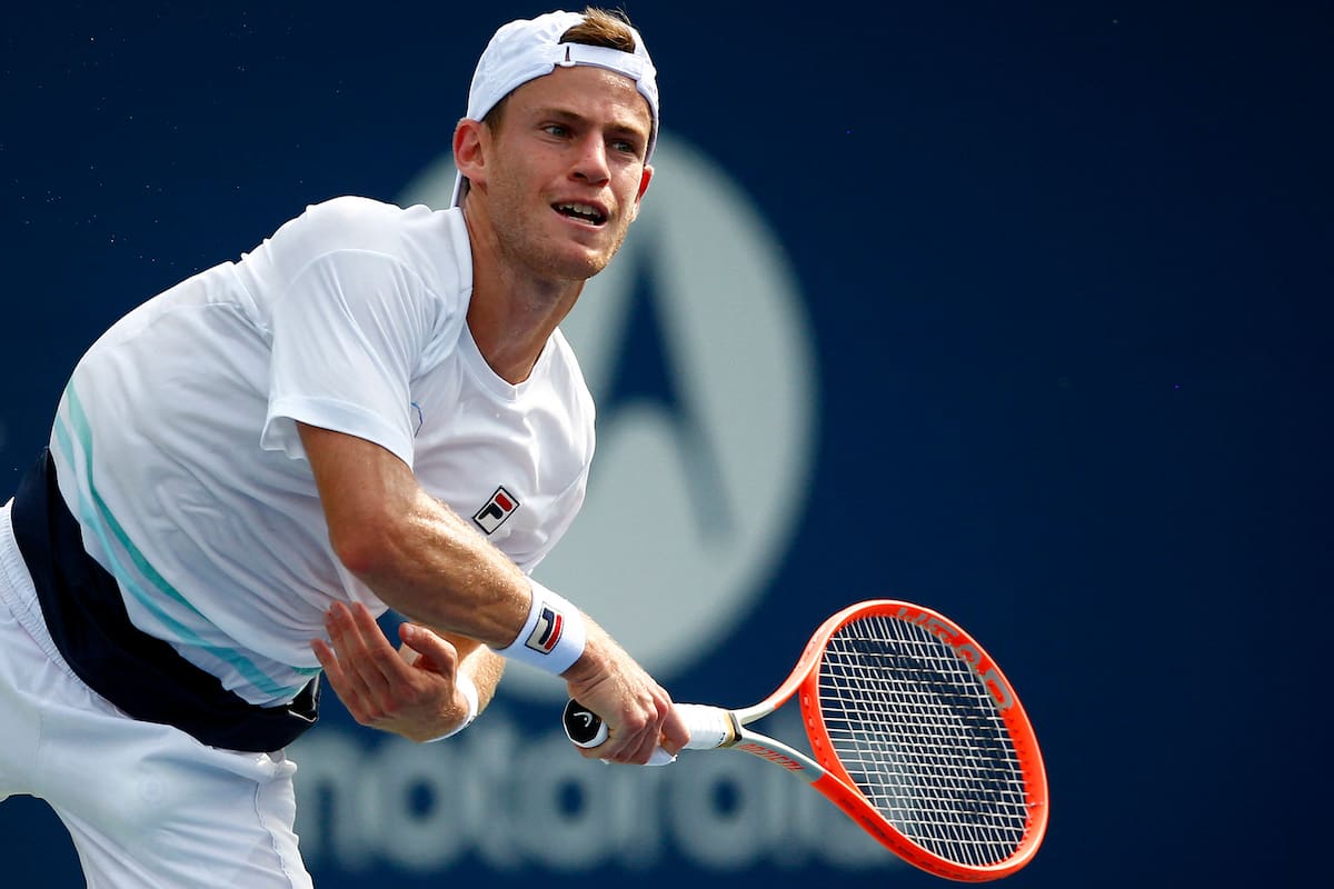 Schawartzman batalló casi tres horas, pero no pudo con la tenaz resistencia de Bautista Agut