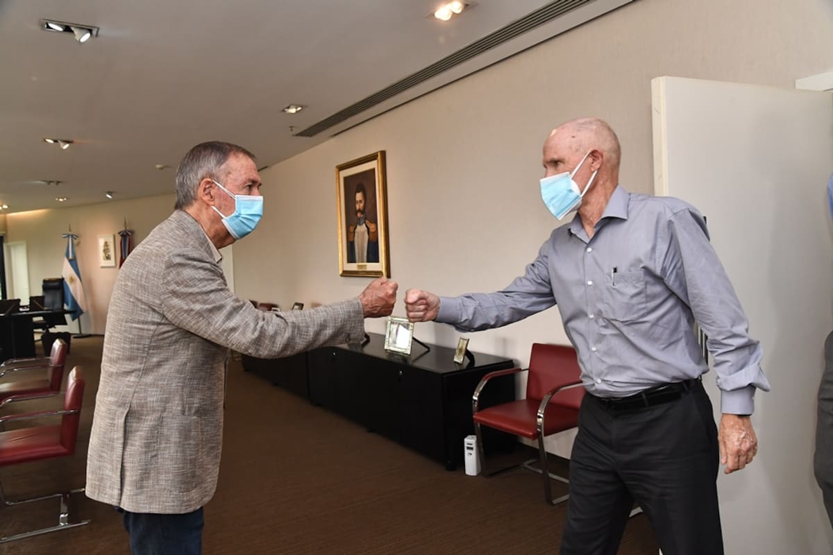 Schiaretti recibió a Berrondo, de Mabe, la compradora de Alladio.