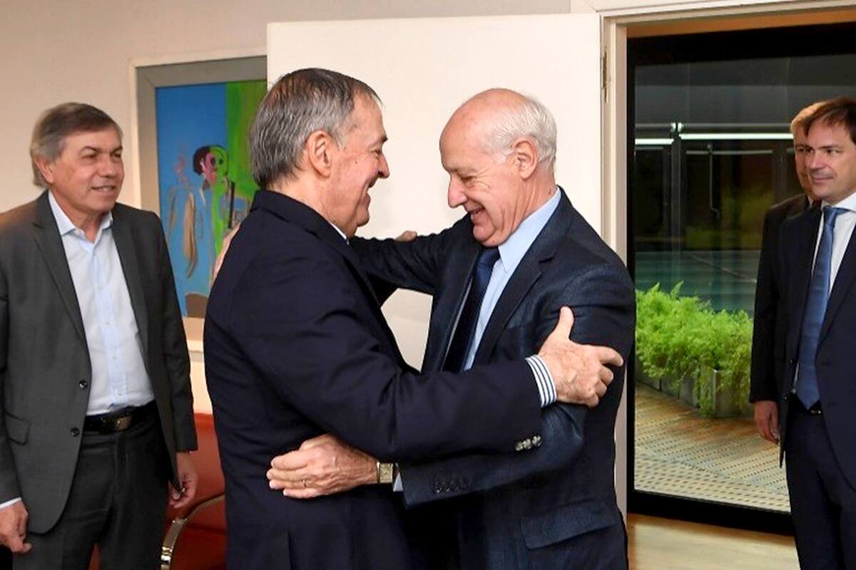 Schiaretti recibió a Lavagna ayer en la sala de reuniones de la gobernación