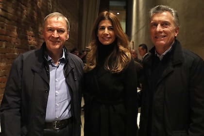 Schiaretti recibió a Macri y a Juliana Awada y compartieron un encuentro en un hotel de la capital cordobesa