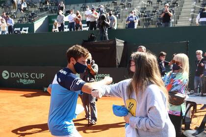 Schwartzman en cancha , copa davis