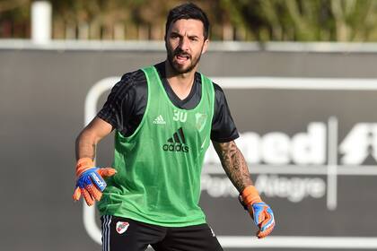 Scocco en duda para la final contra Boca: todavía no tiene el alta médica