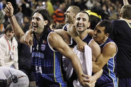 Scola, Manu y Prigioni se prenden en el trencito