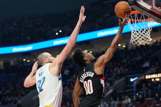 Scoot Henderson anota 28 puntos y los Trail Blazers vencen 131-111 a unos Pacers en crisis