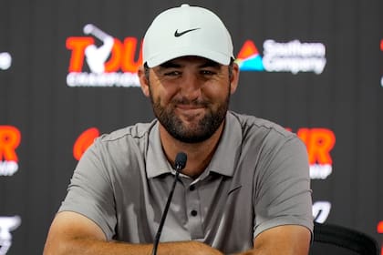 Scottie Scheffler no quiere comparaciones con Tiger Woods, pero dice que lo inspiró