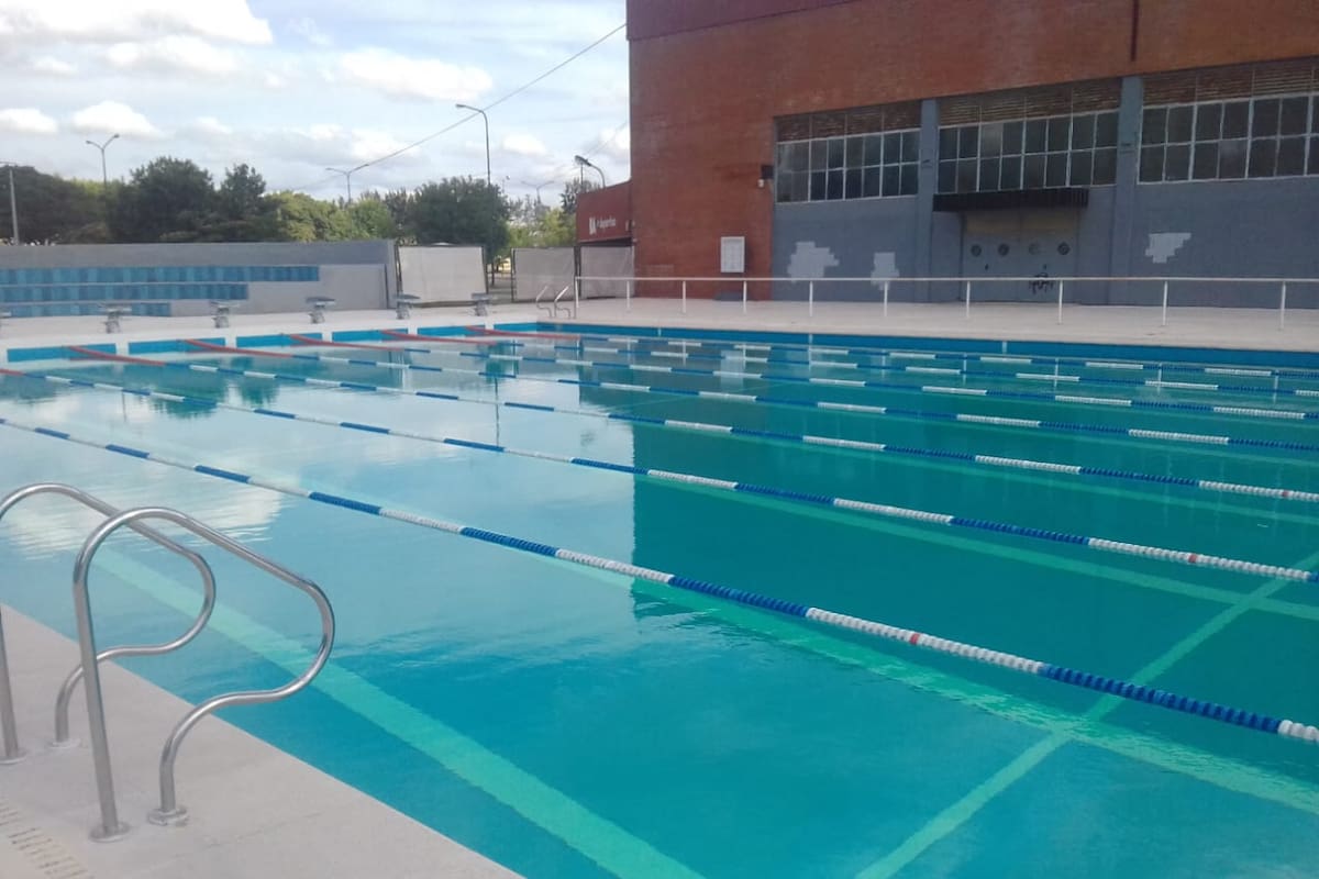 Se abrieron al público las piletas del Parque Sarmiento para el verano 2025