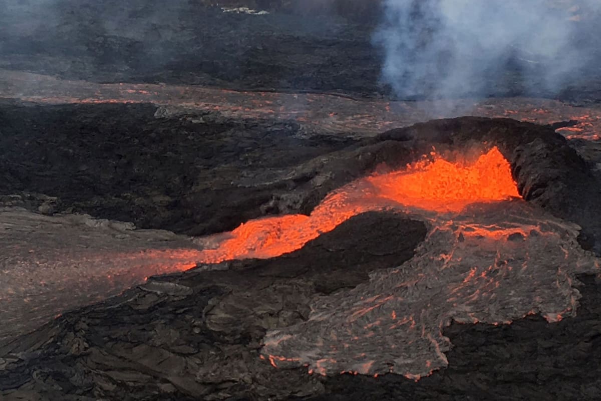 Se agrava la situación en Hawaii por el avance de lava del volcán Kilauea