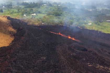 En su recorrido destruye todo lo que toca