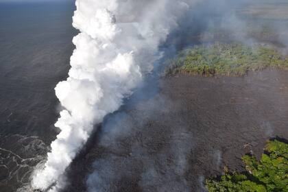 La lava en su llegada al mar