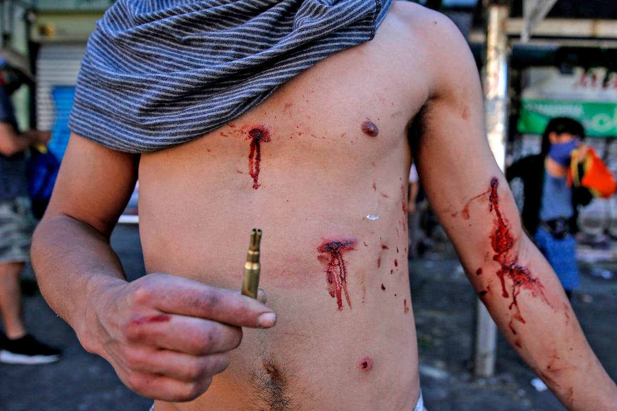Se agudiza la crisis en Chile, continúan las protestas, hay cientos de detenidos, destrozos por millones y varios muertos