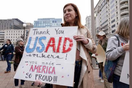 Se atenúa el "faro de la libertad" al decaer iniciativas de EEUU para promover la democrac