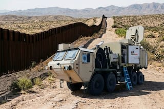 El DHS prueba un “rayo de calor” para disuadir migrantes en la frontera de EE.UU. con México