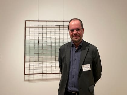 “Se avanzó un 1000% en la transformación del canon”, dice Pérez-Barreiro, junto a Mallas de libertad (1976/77), de Meireles