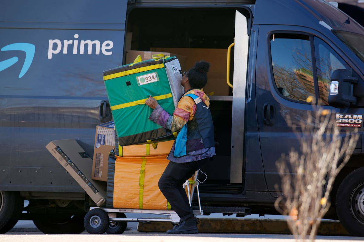 Se avecina una semana de rebajas imperdibles, con promociones en tecnología, moda, juguetes y más (AP Foto/David Zalubowski) - Imagen de archivo