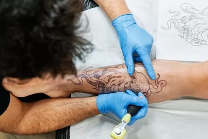 Se calcula que el 38 % de la población mundial luce algún tatuaje