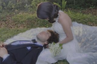 Se casó Selena Gómez: así fue el increíble vestido que lució y la impresionante boda con Benny Blanco