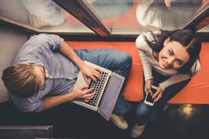 Se conocieron de adolescentes en un Cyber