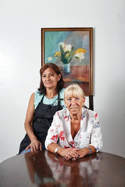 Se conocieron en 2011, cuando Gilda comenzó a cuidar a la mamá de Silvia; hoy trabaja en su casa y, dicen ambas, son amigas