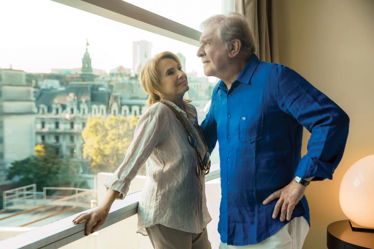 Se conocieron trabajando, cuando los dos estaban casados. Apostaron a su relación contra viento y marea y ahora disfrutan de sus nietos