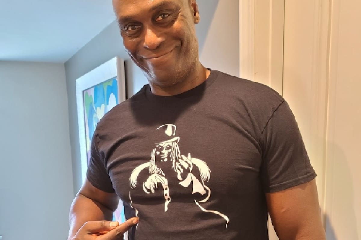 Se conoció hoy la causa de muerte de Lance Reddick, el gran actor de The Wire y Fringe