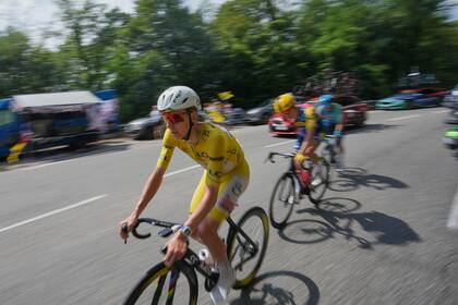 Se corre la etapa 17 del Tour de France