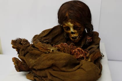 Se cree que la niña, a la que llaman Ñusta (que significa princesa en quechua) murió a los ocho años por causas desconocidas.